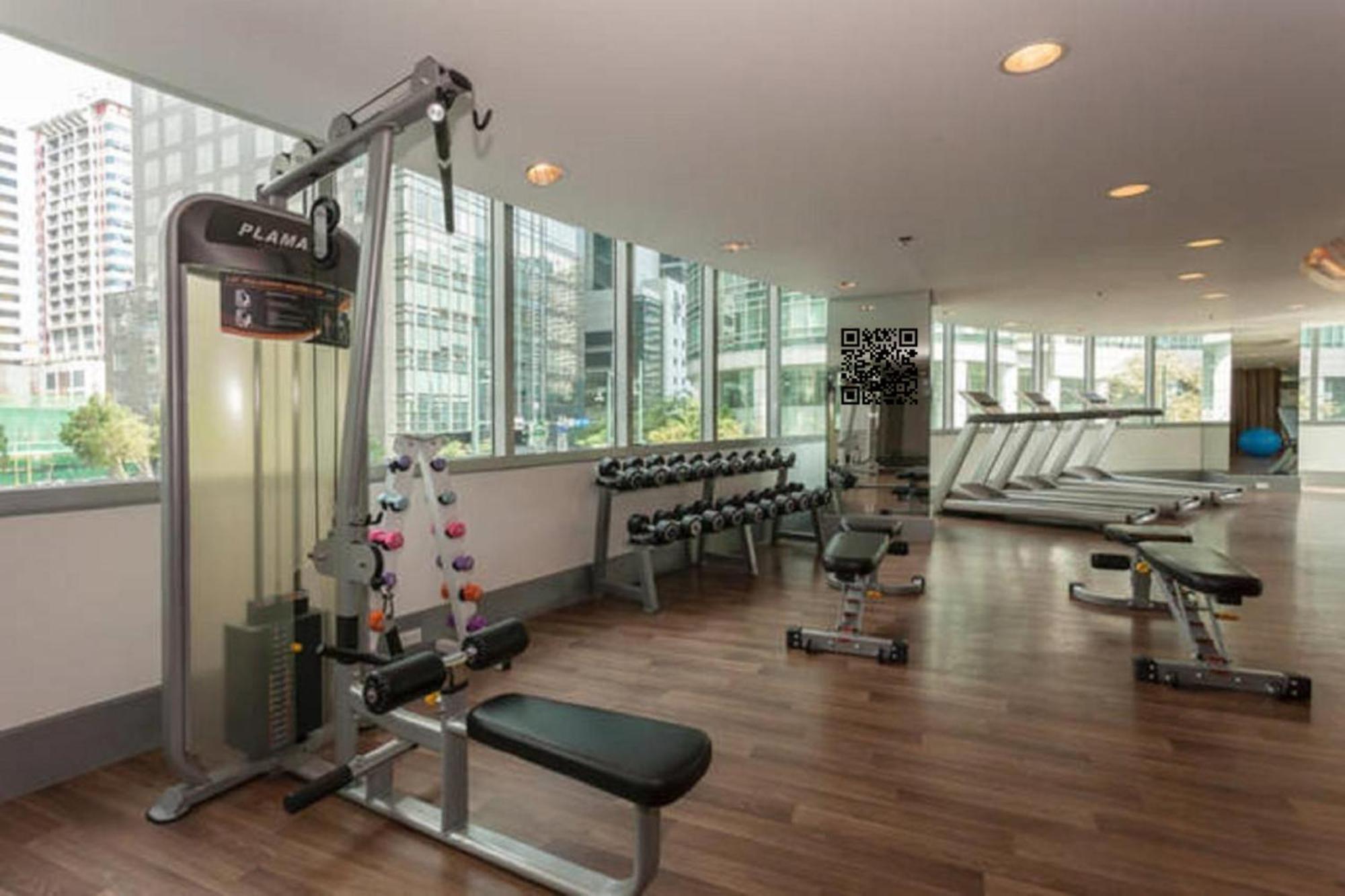 Avant Apartments At The Fort Тагуиг Екстериор снимка