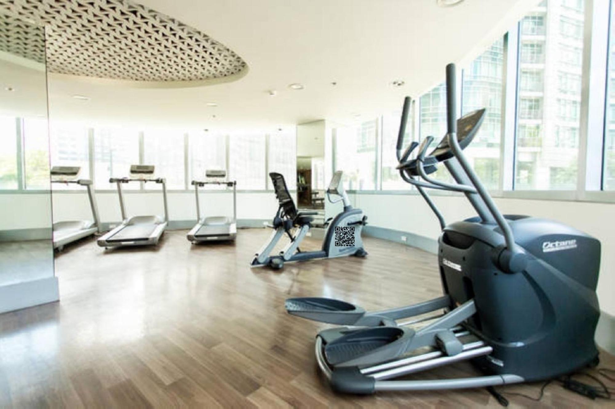 Avant Apartments At The Fort Тагуиг Екстериор снимка