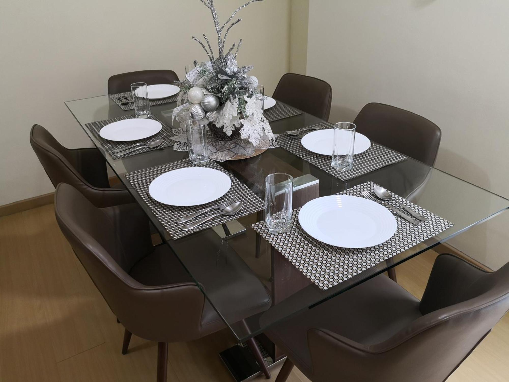 Avant Apartments At The Fort Тагуиг Стая снимка