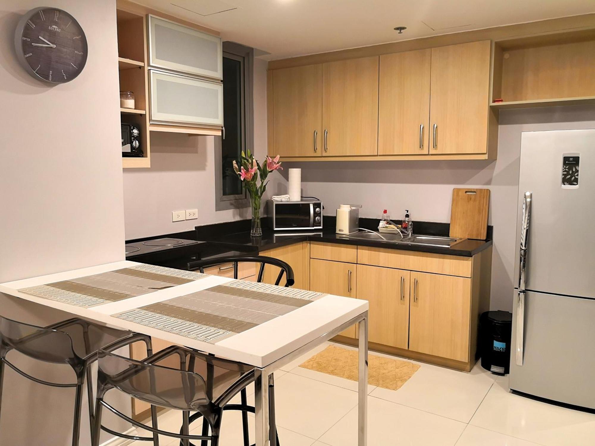 Avant Apartments At The Fort Тагуиг Стая снимка