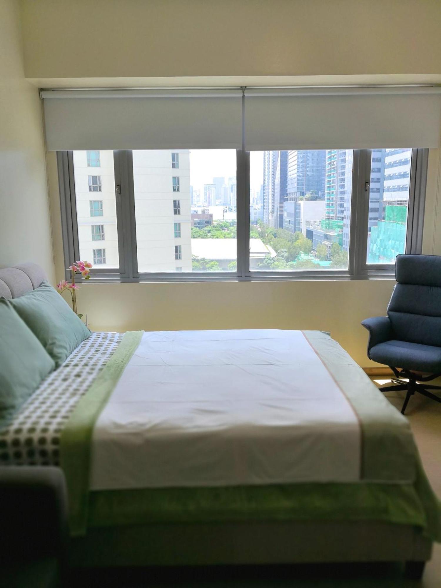 Avant Apartments At The Fort Тагуиг Стая снимка